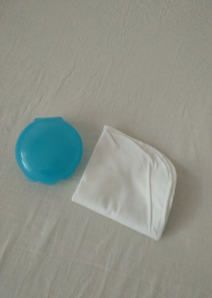 emzik kutusu ve agiz mendili - Görsel 2