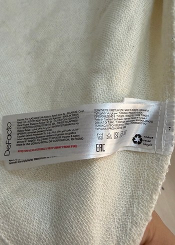 Düğmeli Beyaz Erkek Hırka - Görsel 4