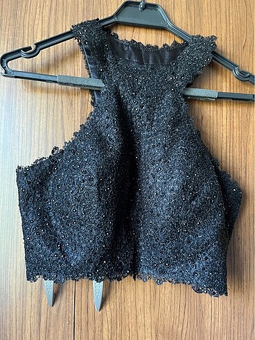 Luxuar Limited Top