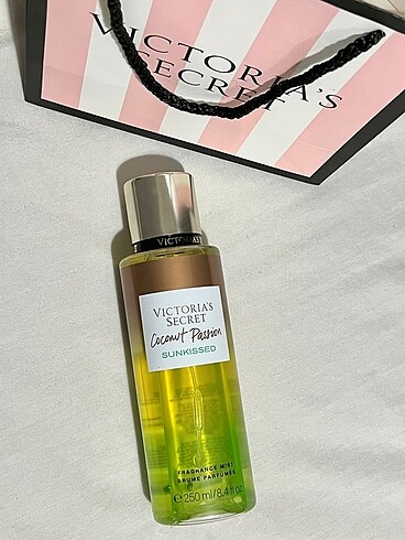 Victoria's Secret Vücut Spreyi