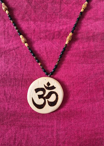 Uzun boncuklu ahşap yakma kolye - Görsel 4