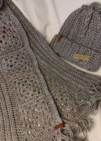 Gri Örgü Bere ve Atkı Seti - Görsel 3