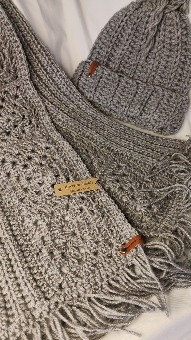 Gri Örgü Bere ve Atkı Seti - Görsel 2