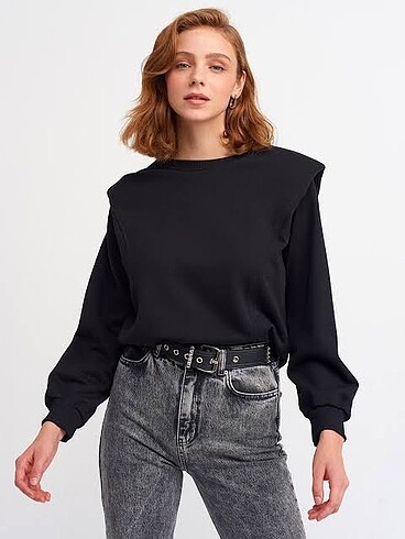 Vatkalı Siyah Sweat