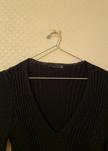 Siyah V Yaka Örgü Gotik Kadın Kazak - Görsel 6