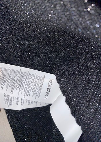 Siyah V Yaka Örgü Gotik Kadın Kazak - Görsel 2