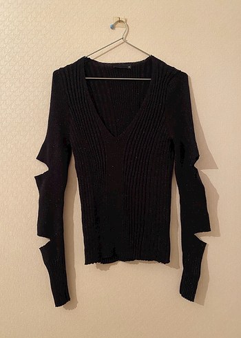 Siyah V Yaka Örgü Gotik Kadın Kazak - Görsel 5