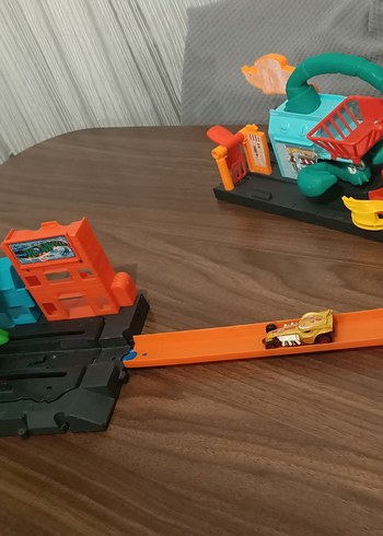 Hot Wheels Dinazor (Triceratops) ve  Akrep seti - Görsel 5