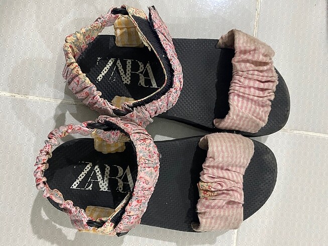 32 Beden Zara sandalet