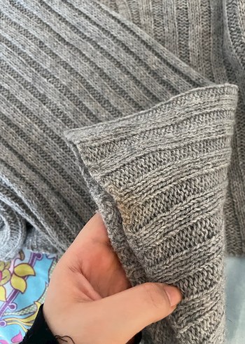 Crop kesim gri kazak - Görsel 4