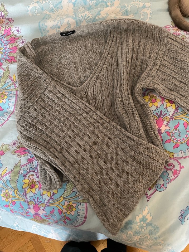 Crop kesim gri kazak - Görsel 2