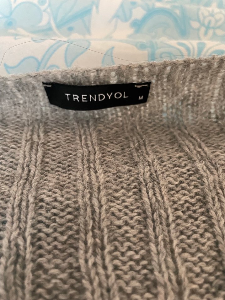 Crop kesim gri kazak - Görsel 3