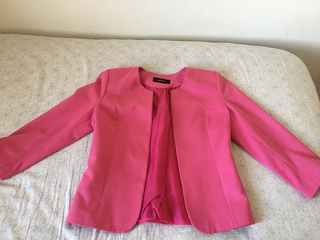 Pembe ceket