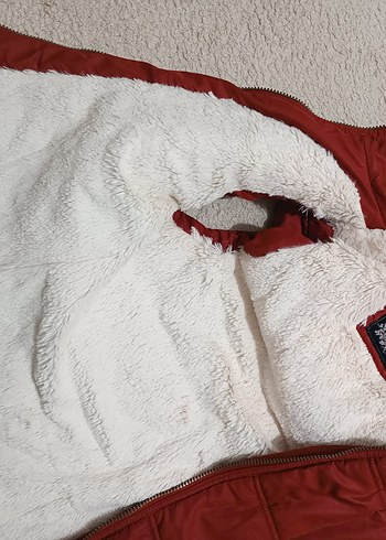 Bordo Kapüşonlu Kürklü Kadın Yelek - Görsel 4