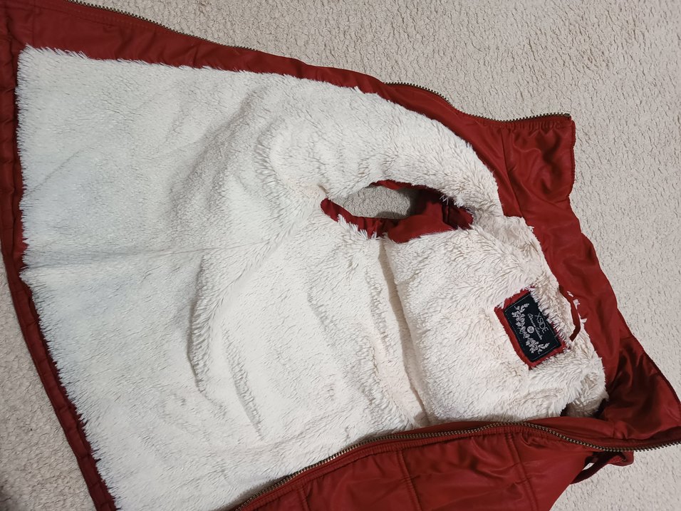 Bordo Kapüşonlu Kürklü Kadın Yelek - Görsel 4