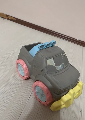 Gri Oyuncak Araba Büyük Tekerlekli - Görsel 3
