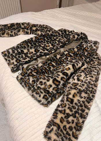 Leopar Desenli Kadın Suni Kürk Mont 36 beden - Görsel 3