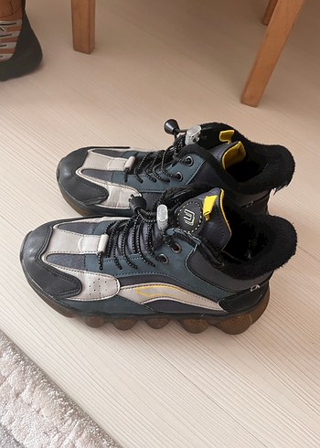 Gri Erkek Çocuk Bot Ayakkabı Bağcıklı - Görsel 2