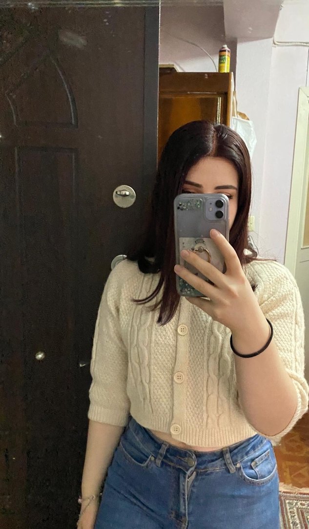 Bej Kısa Düğmeli Kadın Kazak - Görsel 2