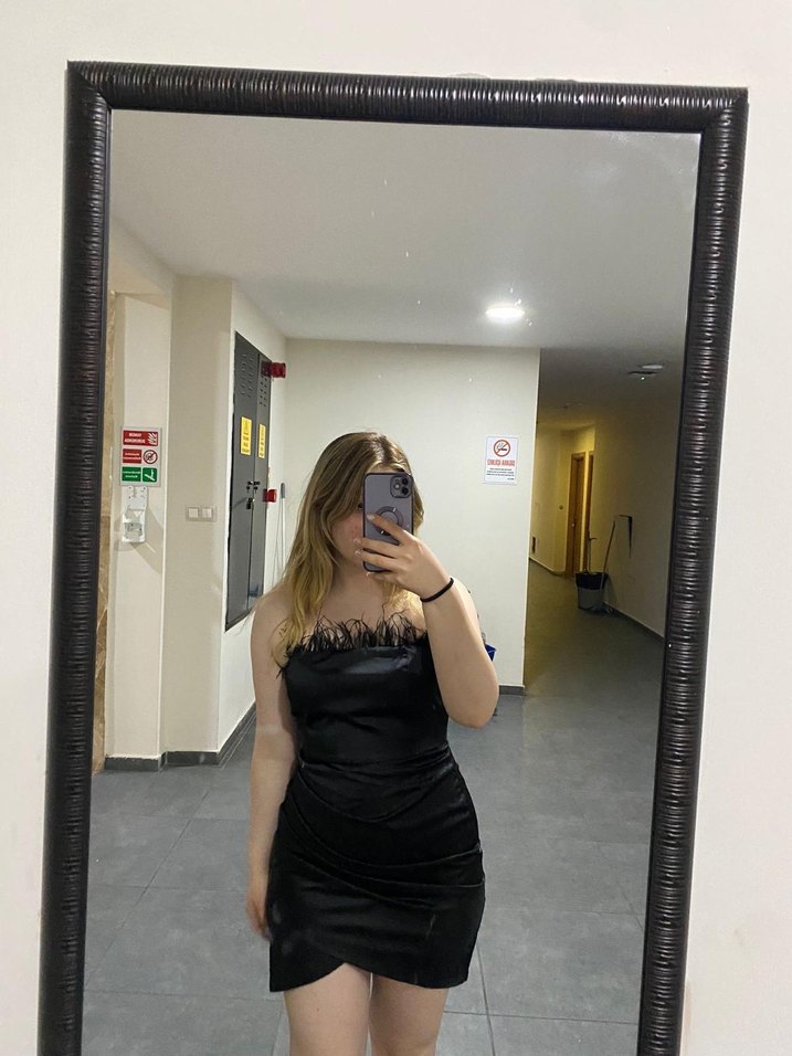 Siyah Mini Straplez Kürk Detaylı Abiye Elbise - Görsel 2