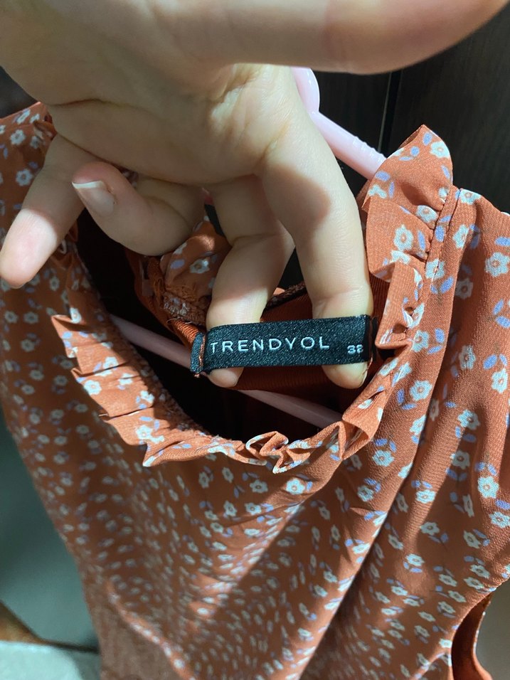 Kısa Kollu Fırfırlı Mini Elbise - Görsel 3