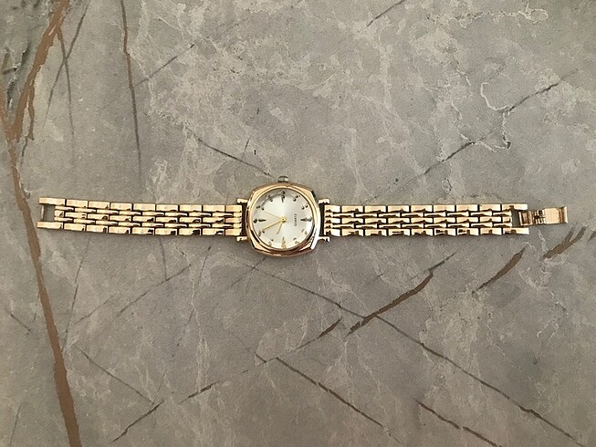  Beden Gold saat