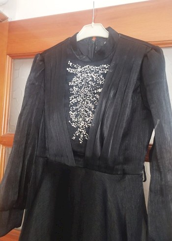 Uzun Siyah Gotik Nakışlı Kadın Abiye Elbise - Görsel 2