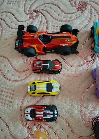 Renkli Oyuncak Araba - Görsel 4