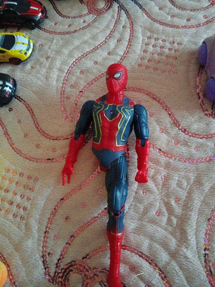 Renkli Oyuncak Araba - Görsel 3