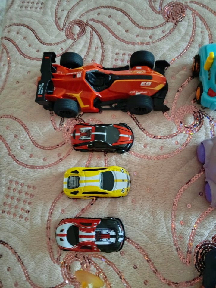 Renkli Oyuncak Araba - Görsel 4