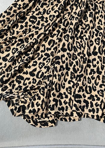 Leopar Desenli Kadın Mini Tulum - Görsel 2