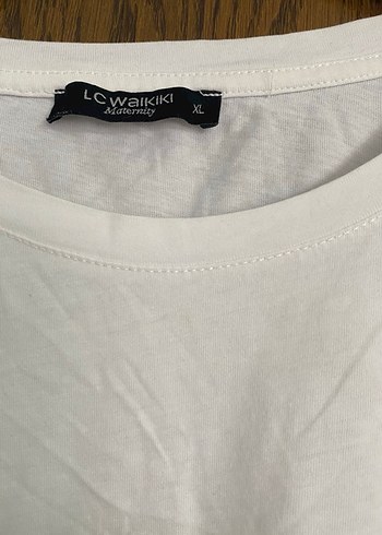 Beyaz Baskılı Kadın Kısa Kollu Tişört - Görsel 3