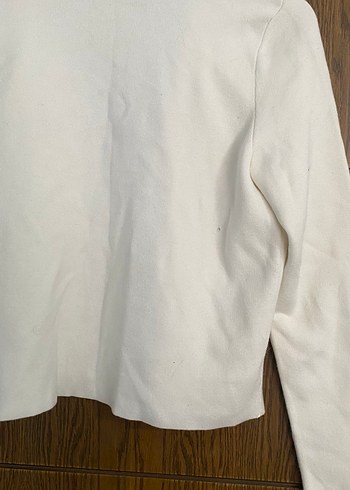 Beyaz Düğmeli Kadın Hırka - Görsel 5