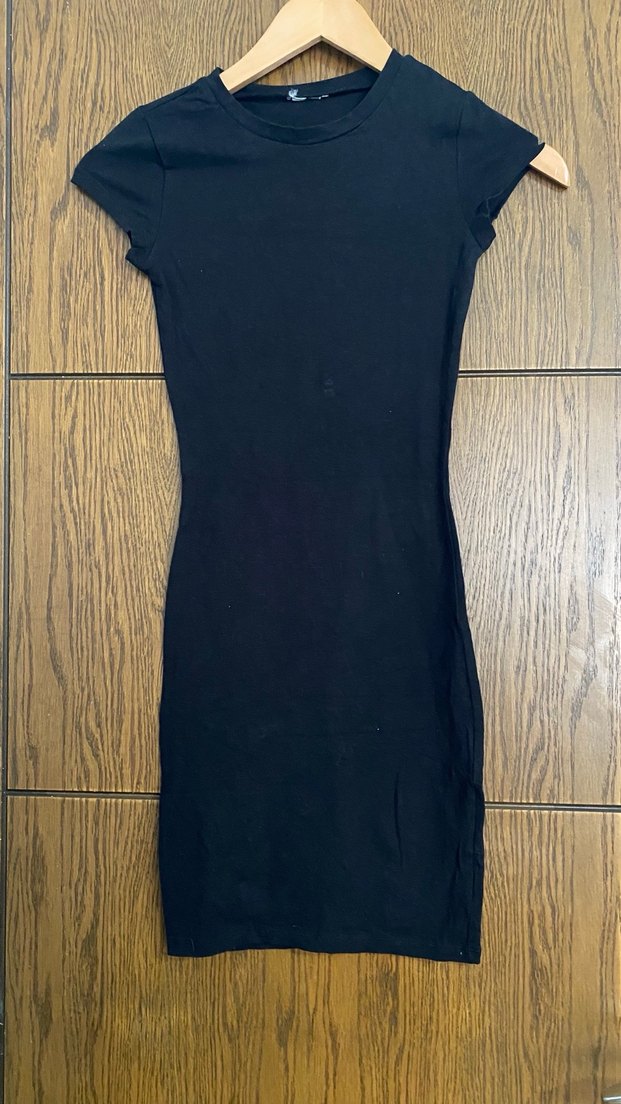 Siyah Kısa Kollu Midi Elbise - Görsel 2