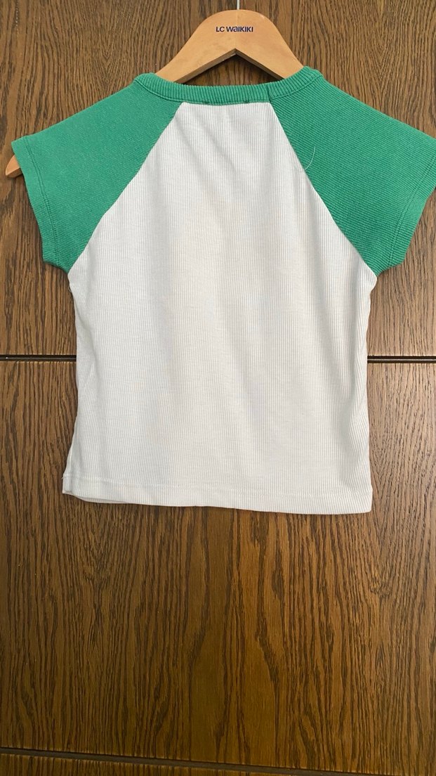 Kısa kollu baskılı tshirt - Görsel 3