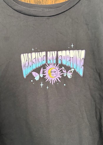 Siyah Baskılı Kadın Tişört - Görsel 2