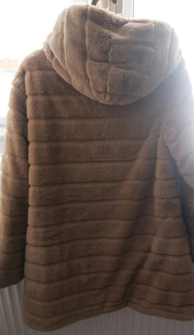 Bej Kadın Uzun Kürklü Kışlık Mont - Görsel 5