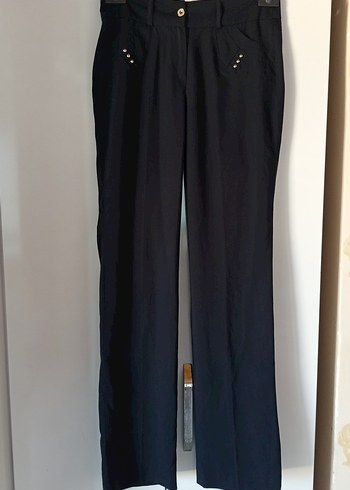 Kadın Siyah Kemerli Midi Kumaş Pantolon