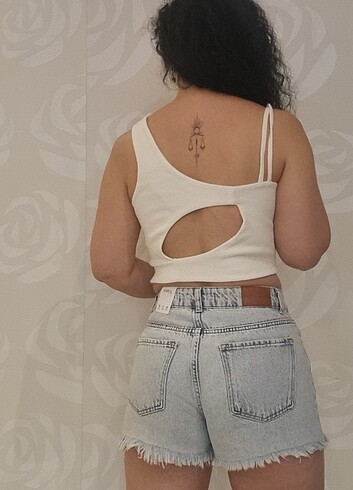 Diğer Ekru tek omuz detaylı crop