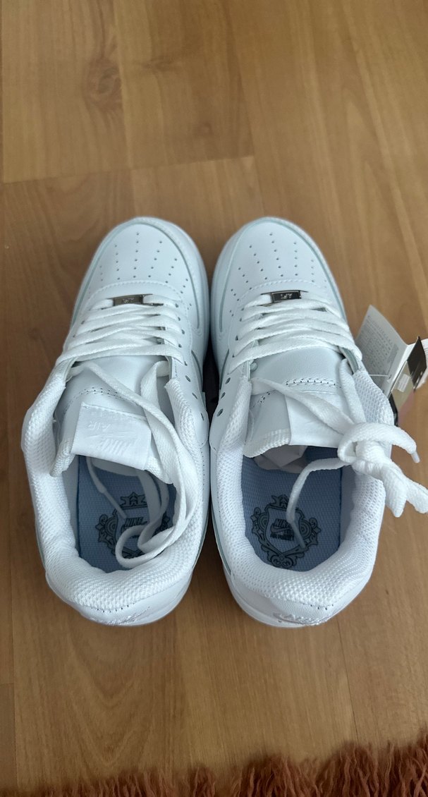 Nike Air Force 1 Beyaz Spor Ayakkabı — görsel 4/7