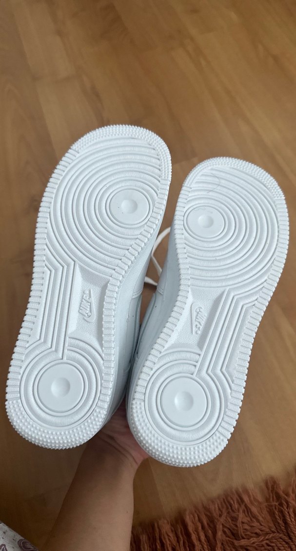 Nike Air Force 1 Beyaz Spor Ayakkabı — görsel 6/7