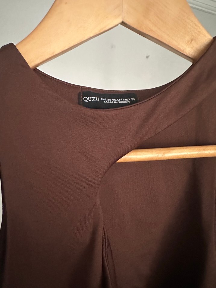Asimetrik Kahverengi Crop Top — görsel 4/6