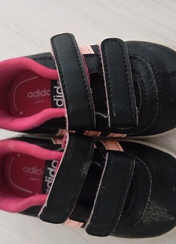 Adidas Bebek Spor ayakkabisi