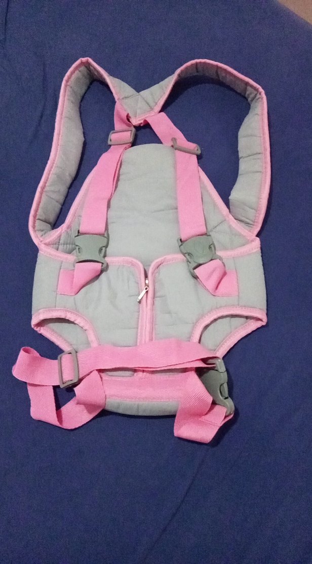 Gri ve Pembe Bebek Taşıyıcı - Görsel 3
