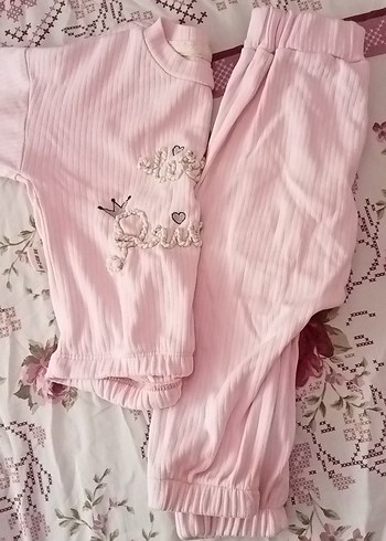 Pembe Nakışlı Bebek Kız Takımı - Görsel 4