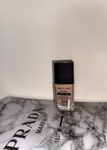 Beden Wet n Wild Açık Bej Fondöten