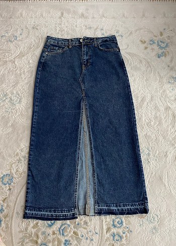 31 Beden mavi Renk Zara model yırtmaçlı kot etek