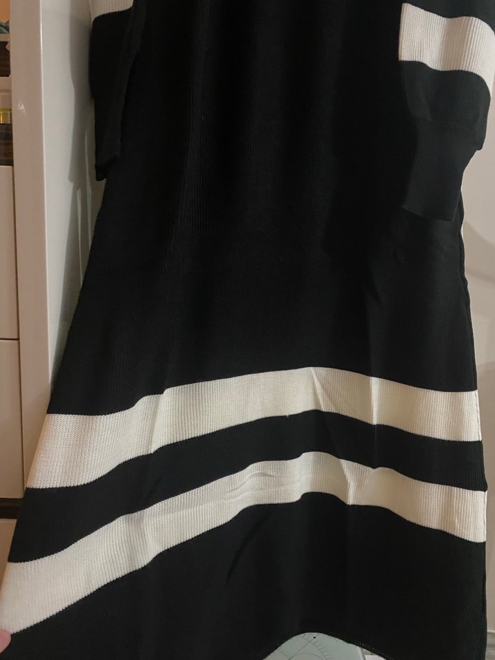 Uzun Kollu Siyah Çizgili Triko Elbise - Görsel 4