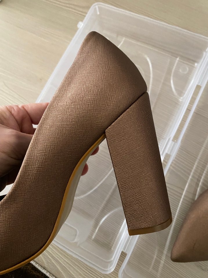 Bertocci Bej Parlak Stiletto Topuklu Kadın Ayakkabı - Görsel 4