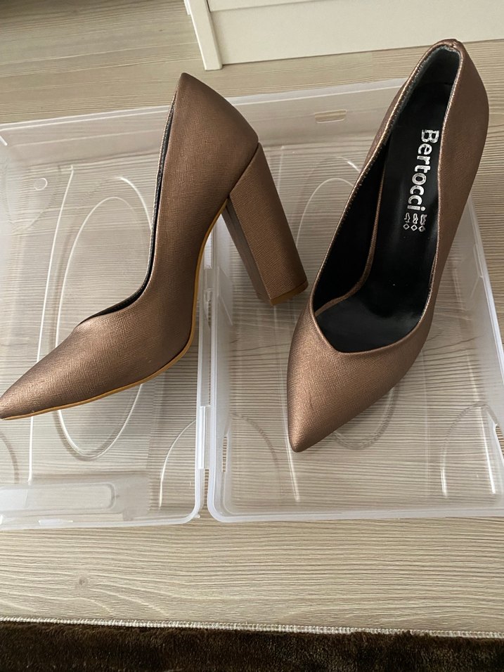 Bertocci Bej Parlak Stiletto Topuklu Kadın Ayakkabı - Görsel 2